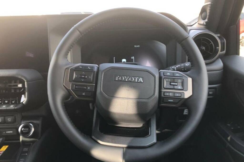 Toyota Land Cruiser Automatic Grey #9
