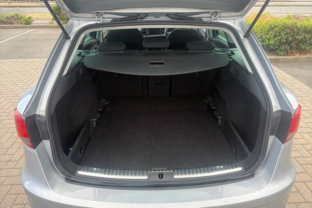 Seat Leon 1.6 Tdi Se Dynamic Technology Dsg Silver #2