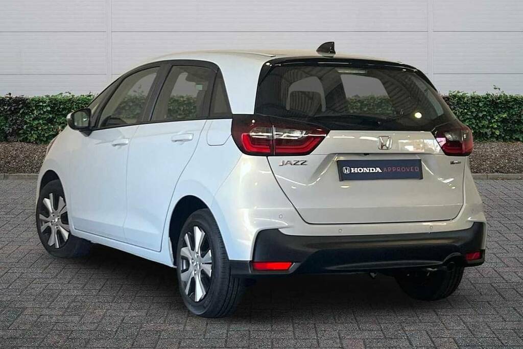 Honda Jazz 1.5 I-mmd Hybrid Elegance Ecvt White #3