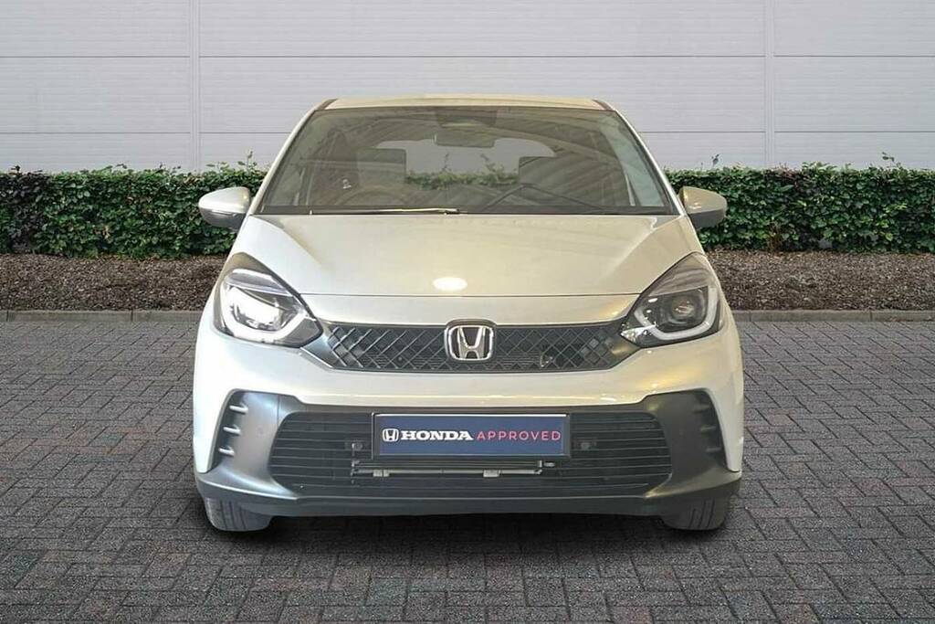 Honda Jazz 1.5 I-mmd Hybrid Elegance Ecvt White #6