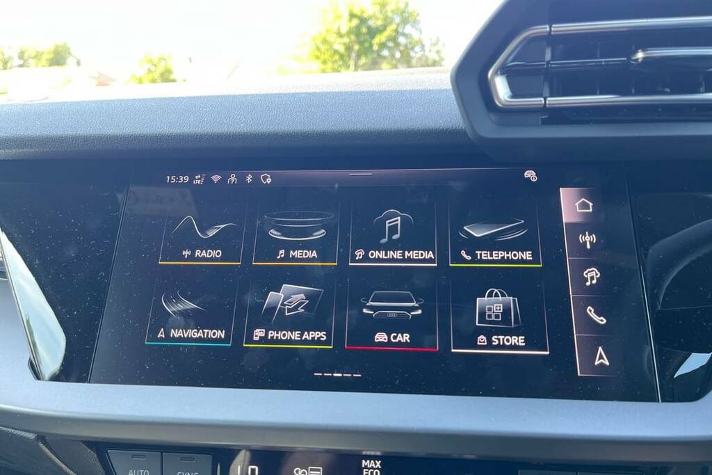 Audi A3 1.5 Tfsi 116 Sport Black #3