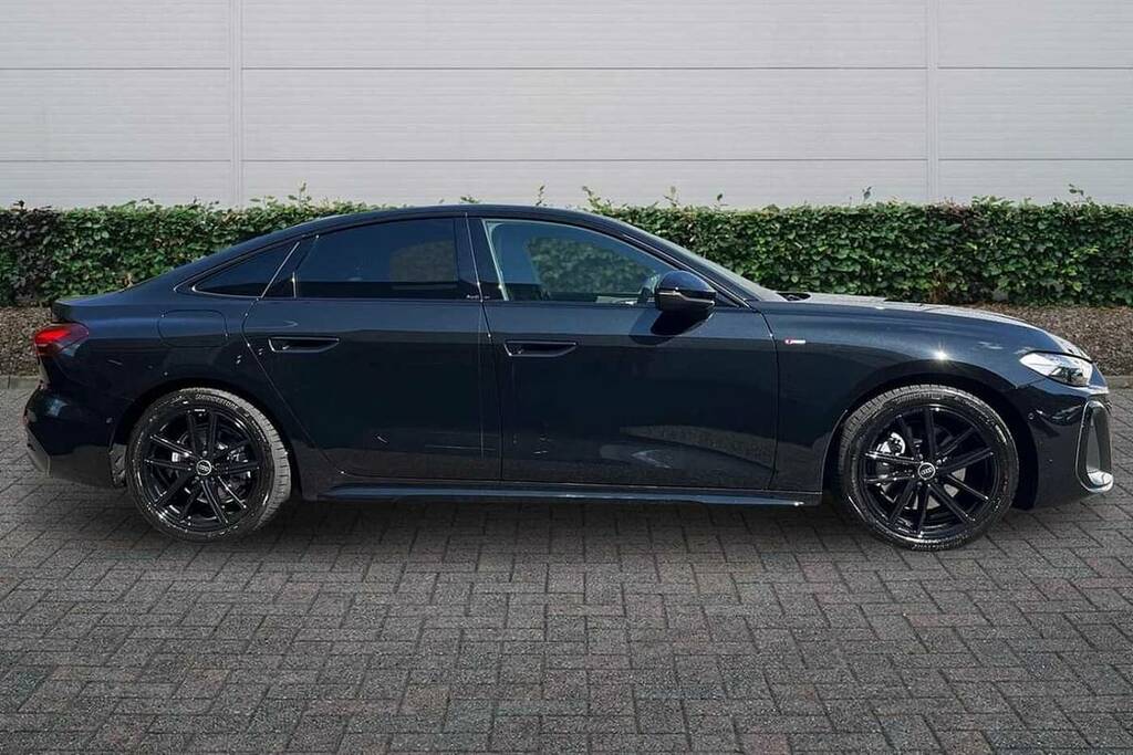 Audi A5 2.0 Tfsi 150 Black Edition S Tronic BC26EFB Black #4