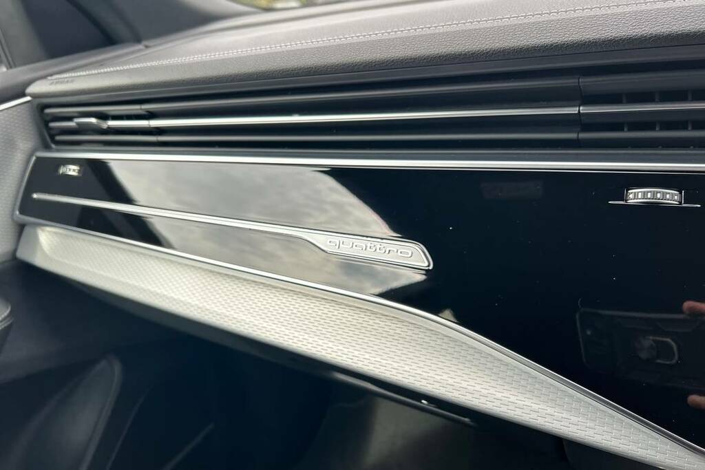 Audi Q8 50 Tdi Quattro Launch Edition Tiptronic Black #5