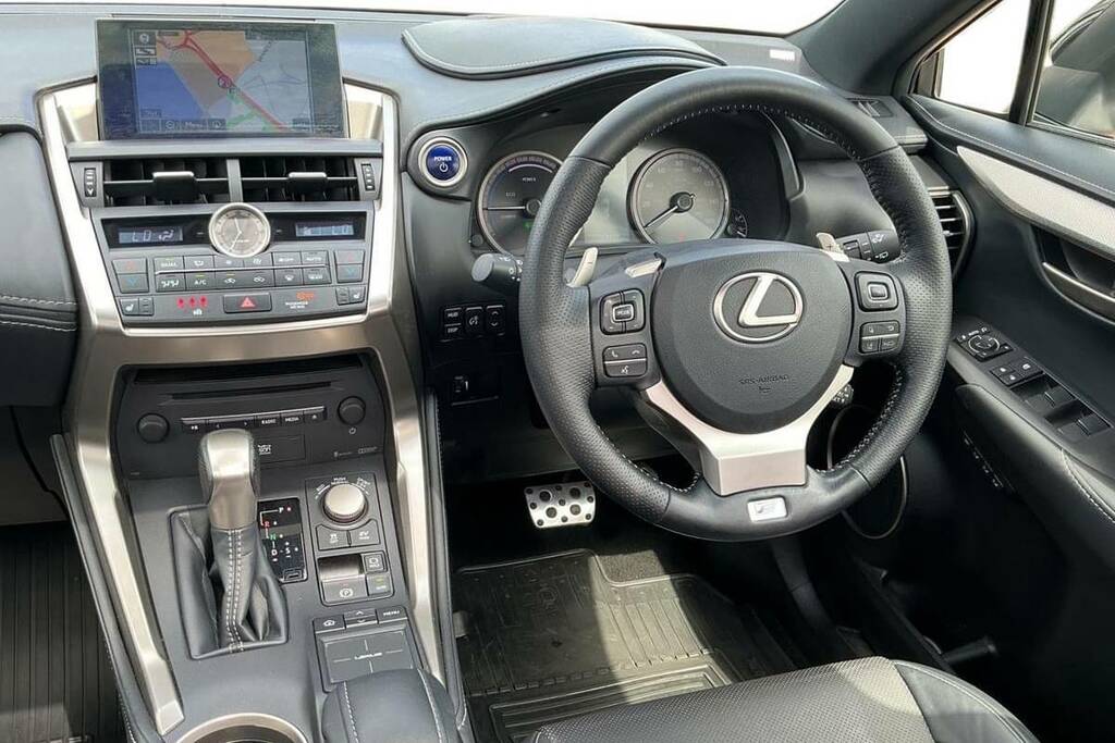 Lexus NX 300H 2.5 Premier Cvt Pan Roof Silver #7