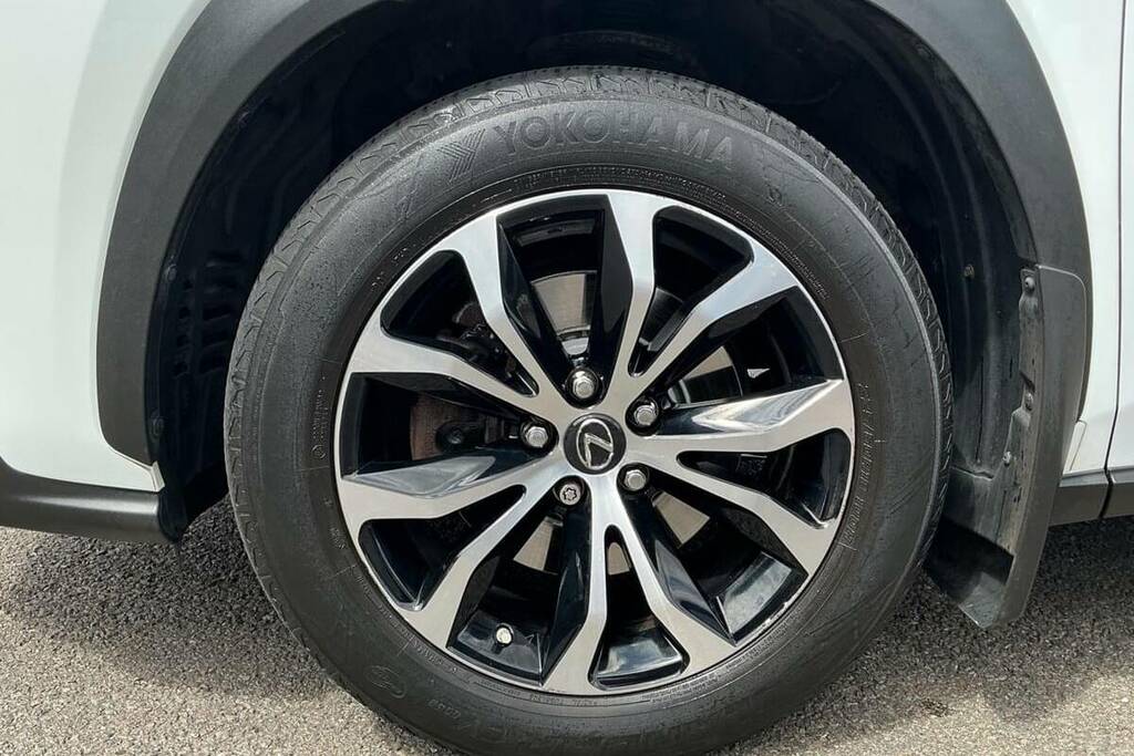 Lexus NX 300H 2.5 Premier Cvt Pan Roof Silver #25