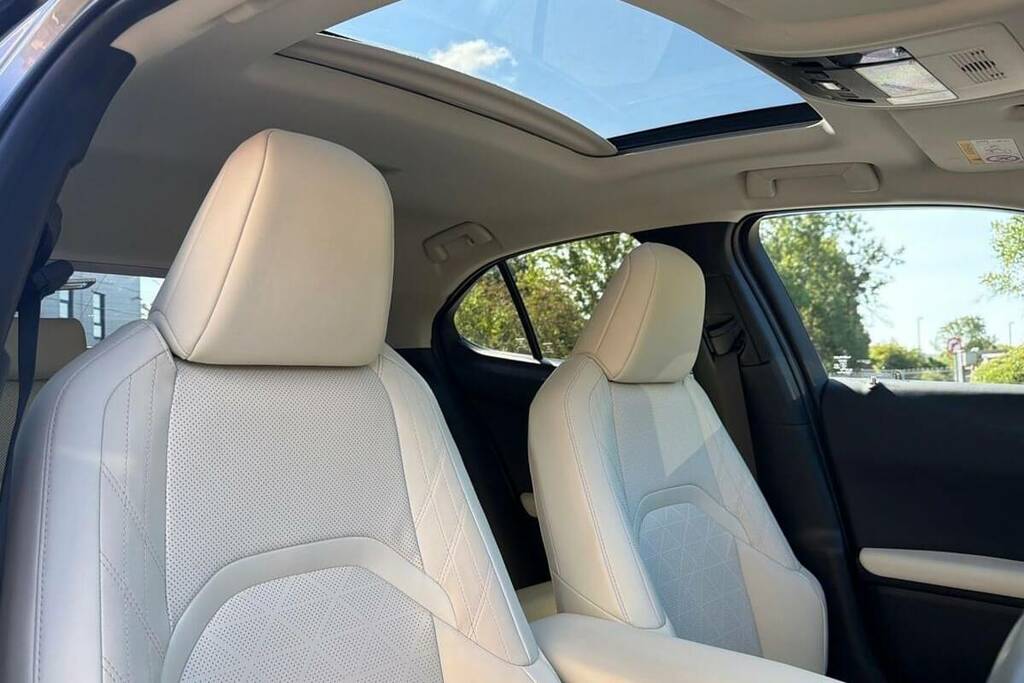 Lexus UX 2.0 250H F Sport Design 181 Bhp Blue #17