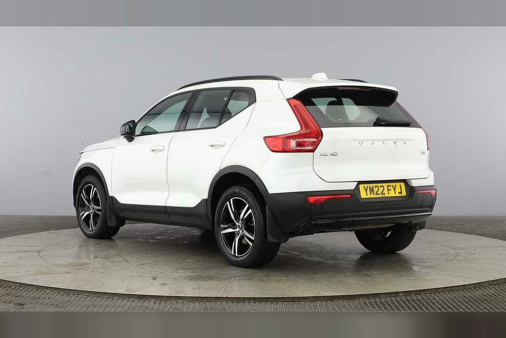 Volvo XC40 2.0 B3p Plus Dark White #3