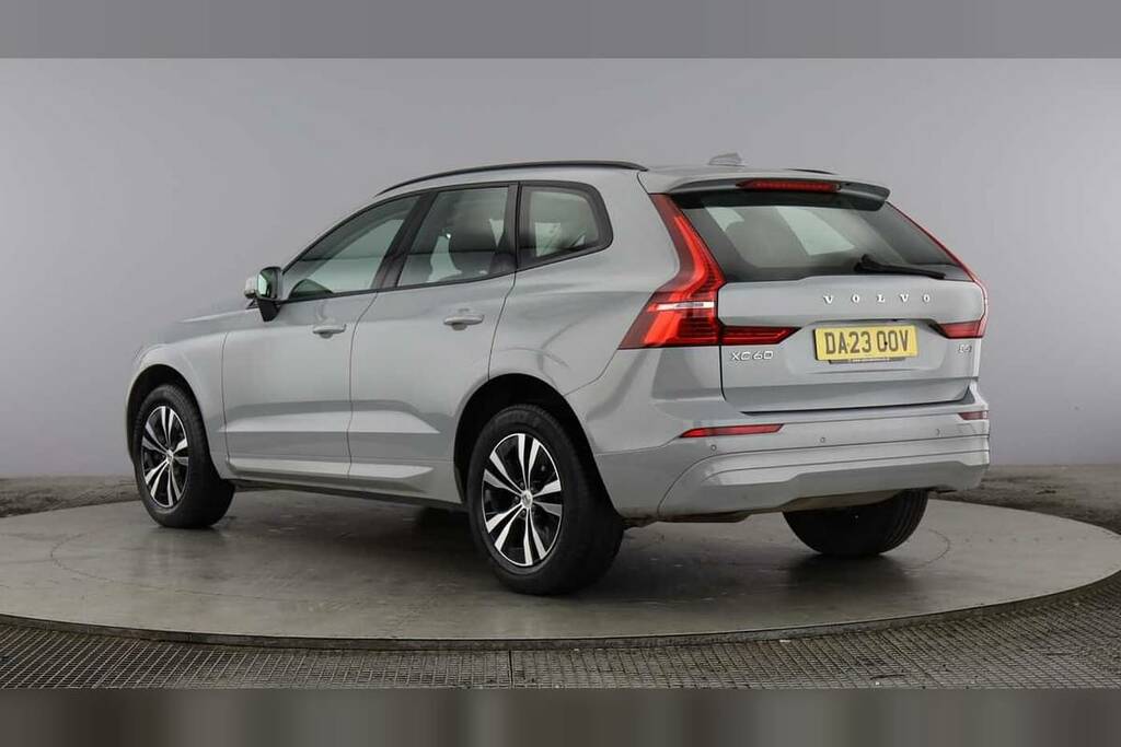 Volvo XC60 2.0 B5p Core Awd Geartronic Grey #3