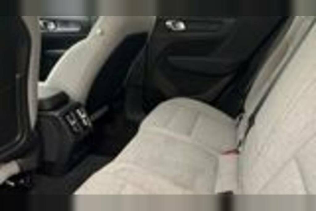 Volvo XC40 Plus, B3 Mild Hybrid, Dark Black #7