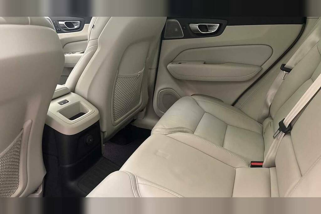 Volvo XC60 2.0 B4p Plus Dark Geartronic Grey #7