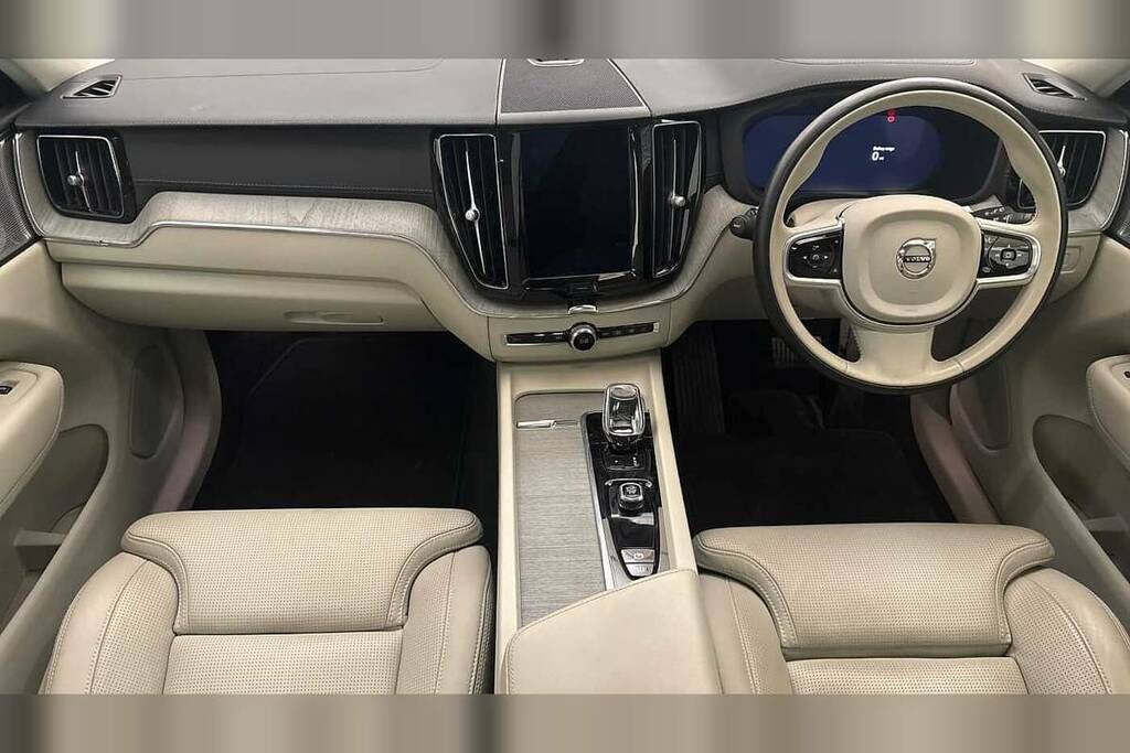 Volvo XC60 2.0 B4p Plus Dark Geartronic Grey #8