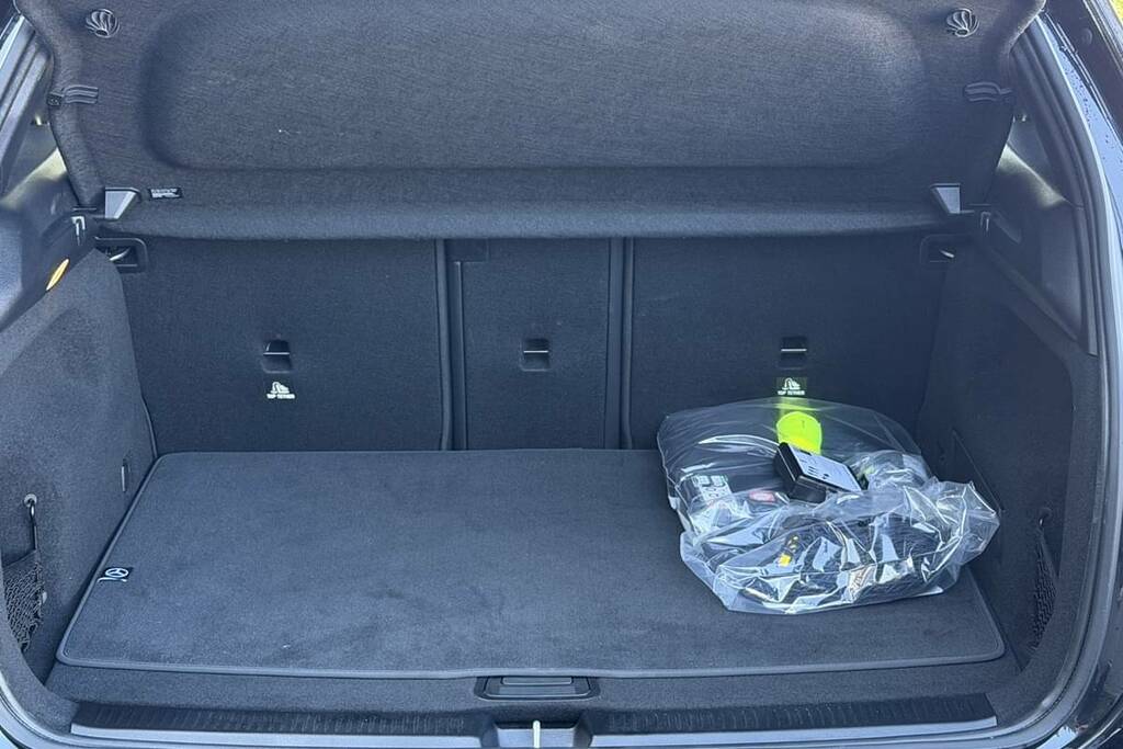 Mercedes-Benz B Class B200 Amg Line Premium Plus Black #2