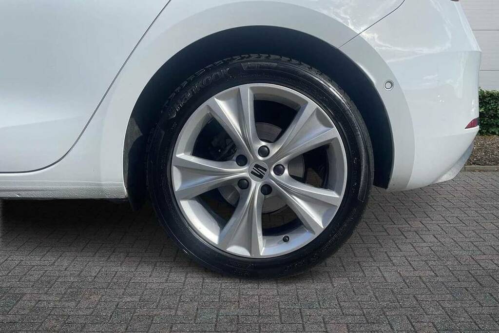 Seat Leon 1.5 Etsi 150 Fr Dsg White #5
