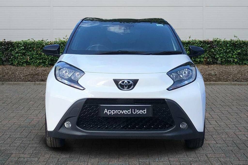 Toyota Aygo X 1.0 Vvt-i Edge White #3