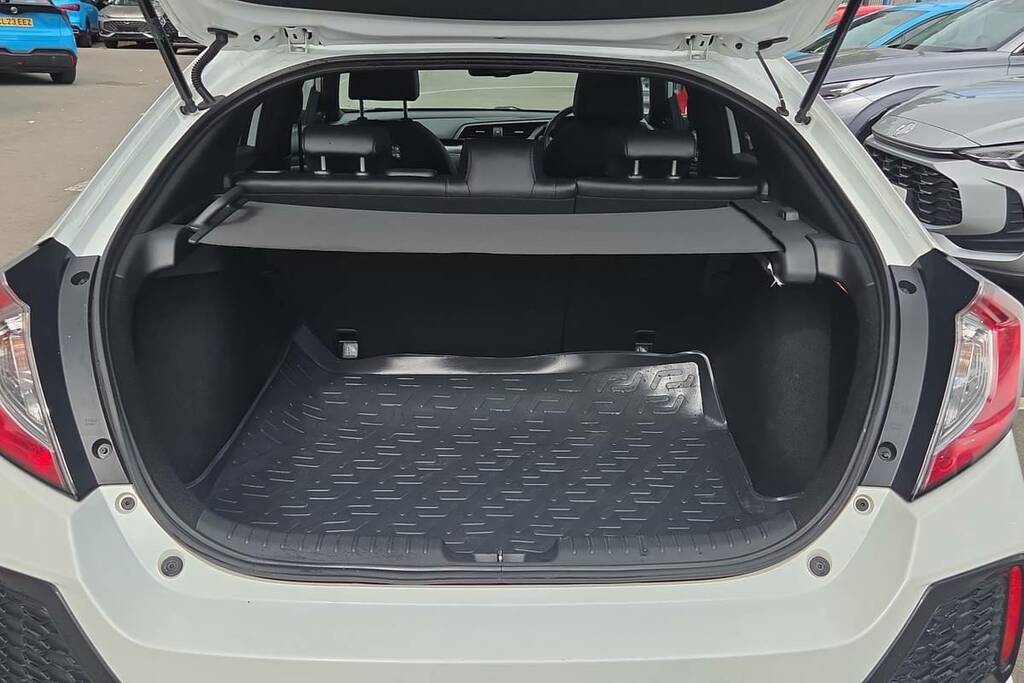 Honda Civic 1.5 Vtec Turbo Prestige White #2