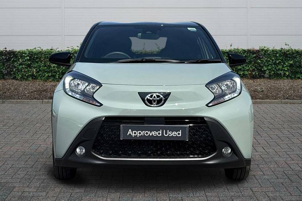 Toyota Aygo X 1.0 Vvt-i Edge Green #3