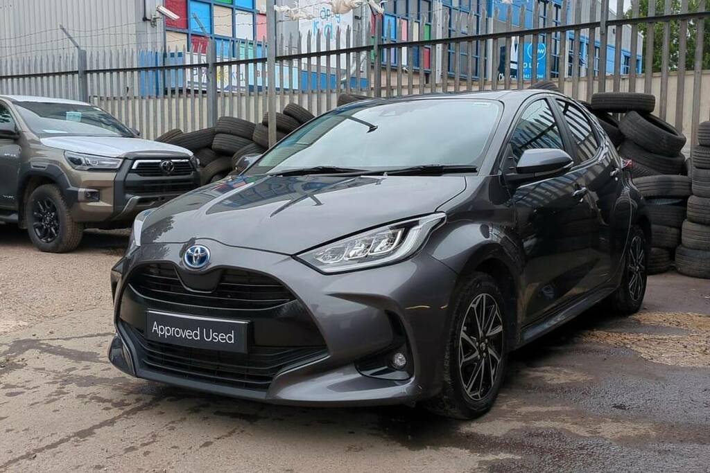 Toyota Yaris 1.5 Hybrid Design Cvt Grey #6