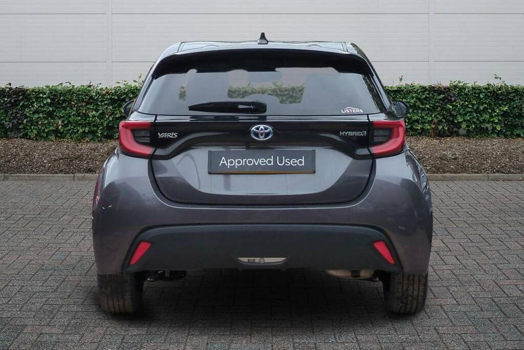 Toyota Yaris 1.5 Hybrid Design Cvt Grey #5
