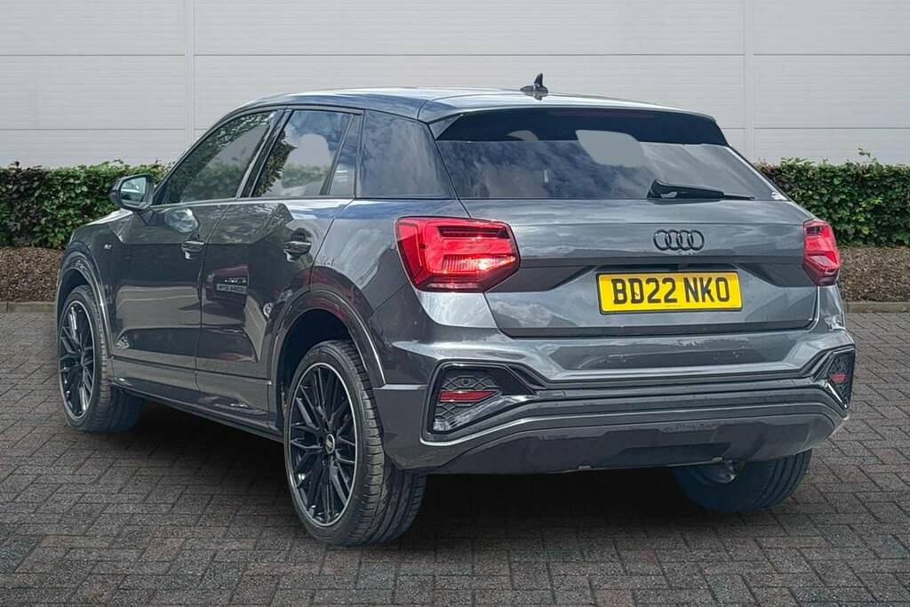 Audi Q2 35 Tfsi Sport S Tronic 2022 Grey #12