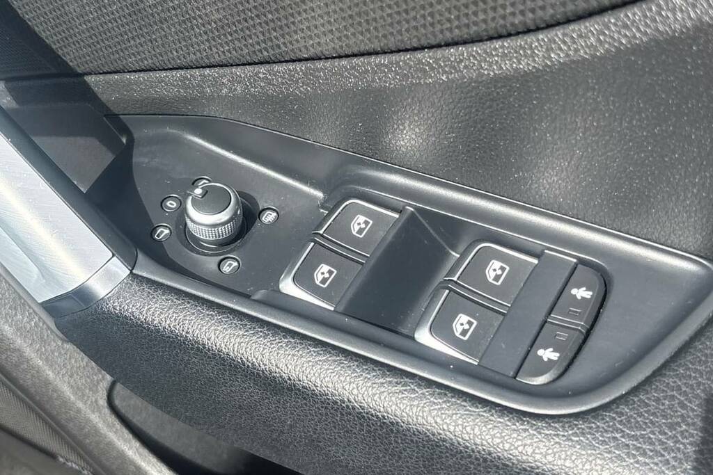Audi Q2 35 Tfsi Sport S Tronic 2022 Grey #14