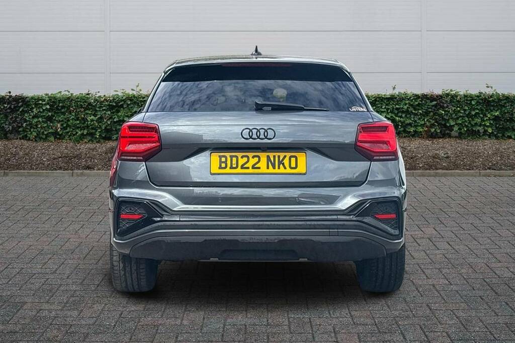 Audi Q2 35 Tfsi Sport S Tronic 2022 Grey #27