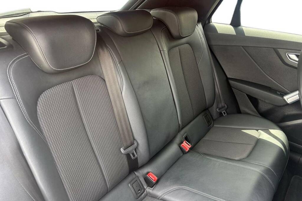 Audi Q2 35 Tfsi Sport S Tronic 2022 Grey #32