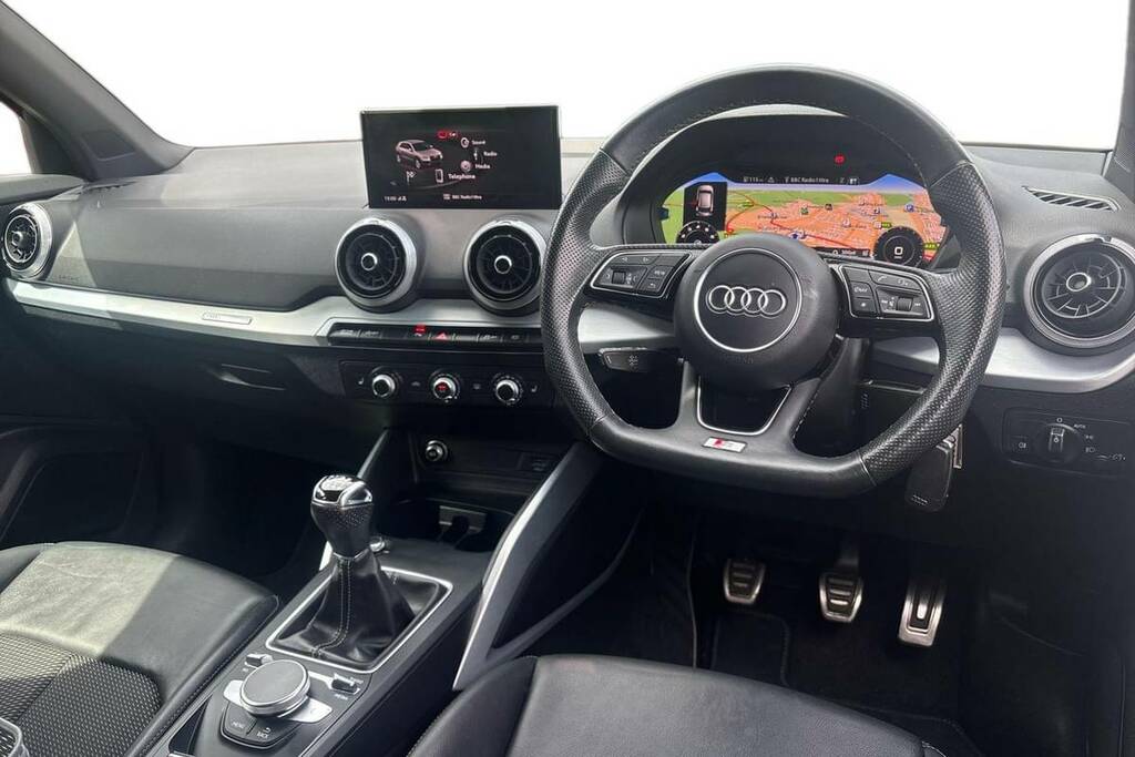Audi Q2 30 Tfsi Black Edition Grey #4