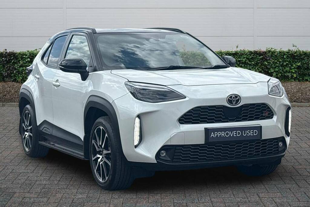 Toyota Yaris Cross 1.5 Hybrid Gr Sport Cvt White