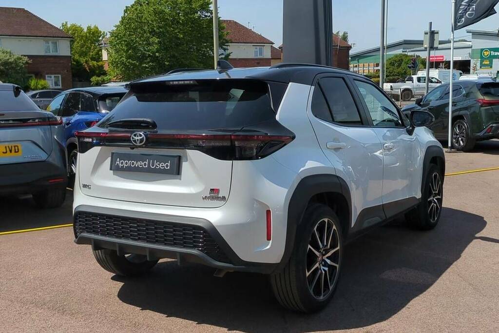 Toyota Yaris Cross Excel Black #8
