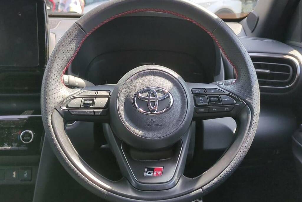 Toyota Yaris Cross Excel Black #10