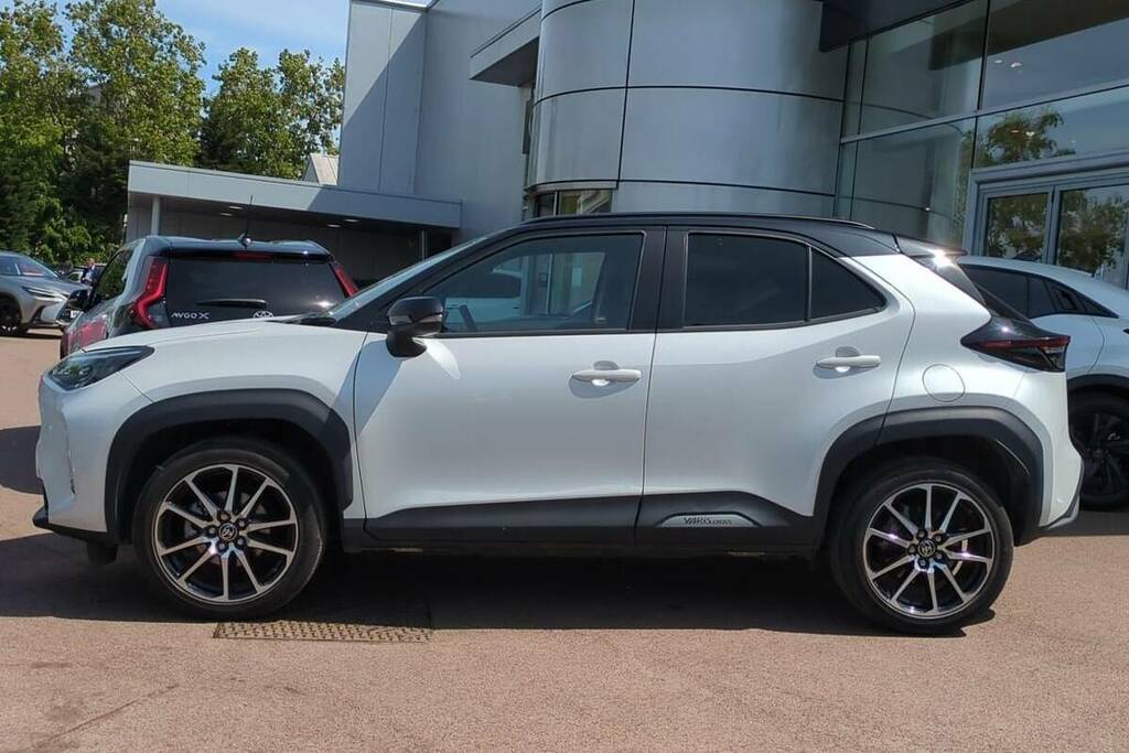 Toyota Yaris Cross Excel Black #7