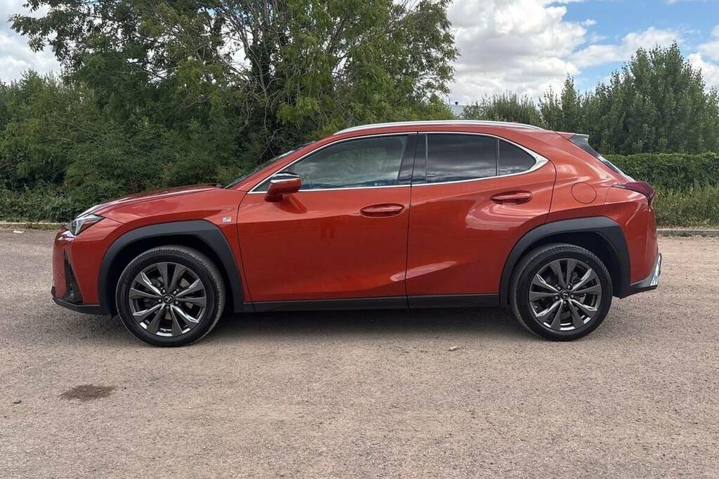 Lexus UX 300E 150Kw 54.3 Kwh E-cvt Takumi Pack Silver #12