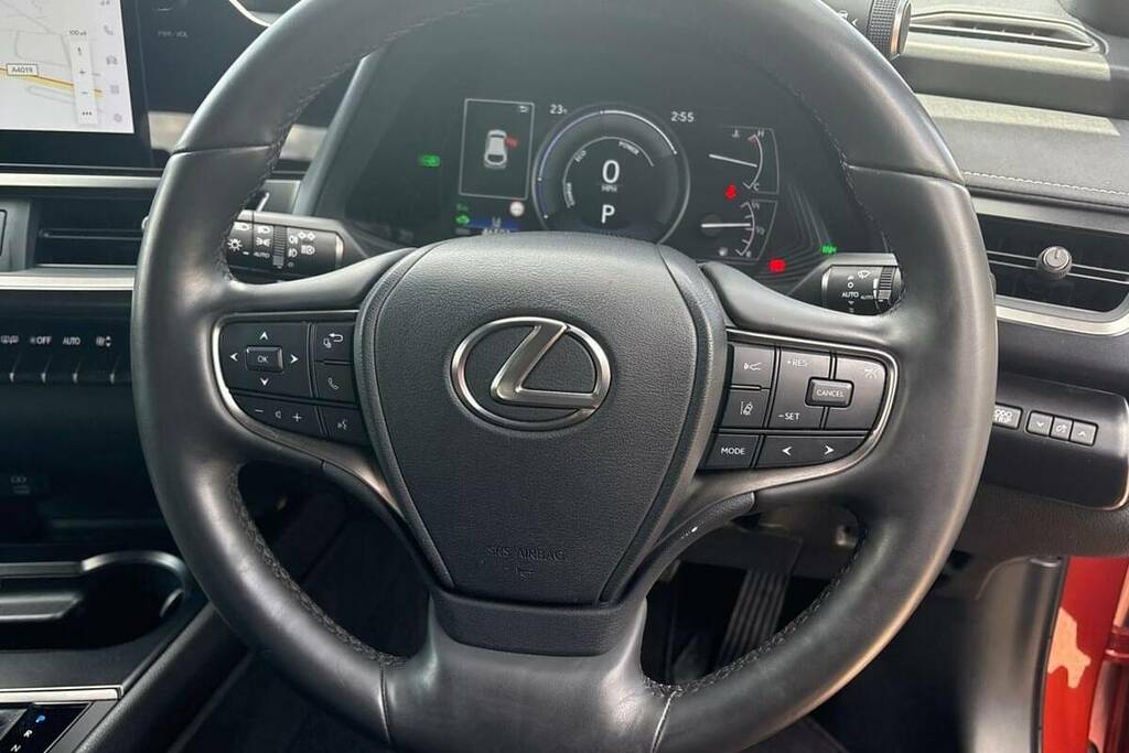 Lexus UX 300E 150Kw 54.3 Kwh E-cvt Takumi Pack Silver #10