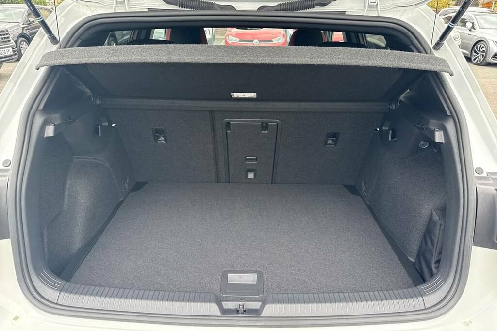 Volkswagen Golf 1.5 Tsi Style Hatchback 130 Ps Grey #2