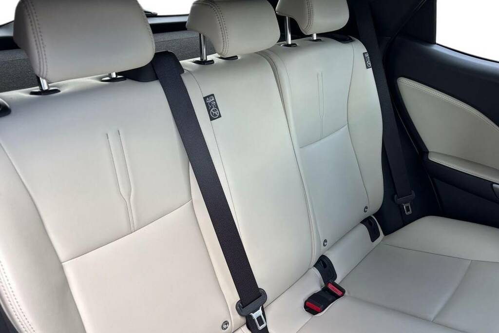 Lexus LBX 1.5 Vvt-ie Premium Plus Design Suv Hybr White #8