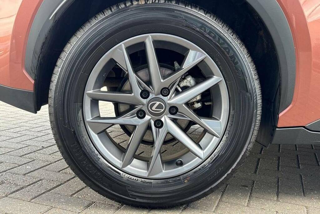 Lexus LBX 1.5 Vvt-ie Premium Plus Design Suv Hybr White #25