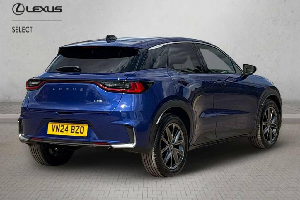 Lexus LBX 1.5 Premium Plus E-cvt Blue #2