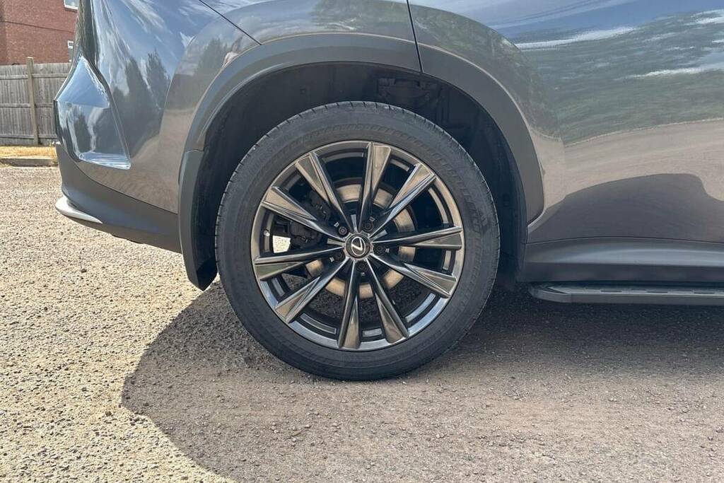 Lexus NX 450H 2.5 Takumi E-cvt Sunroof White #25