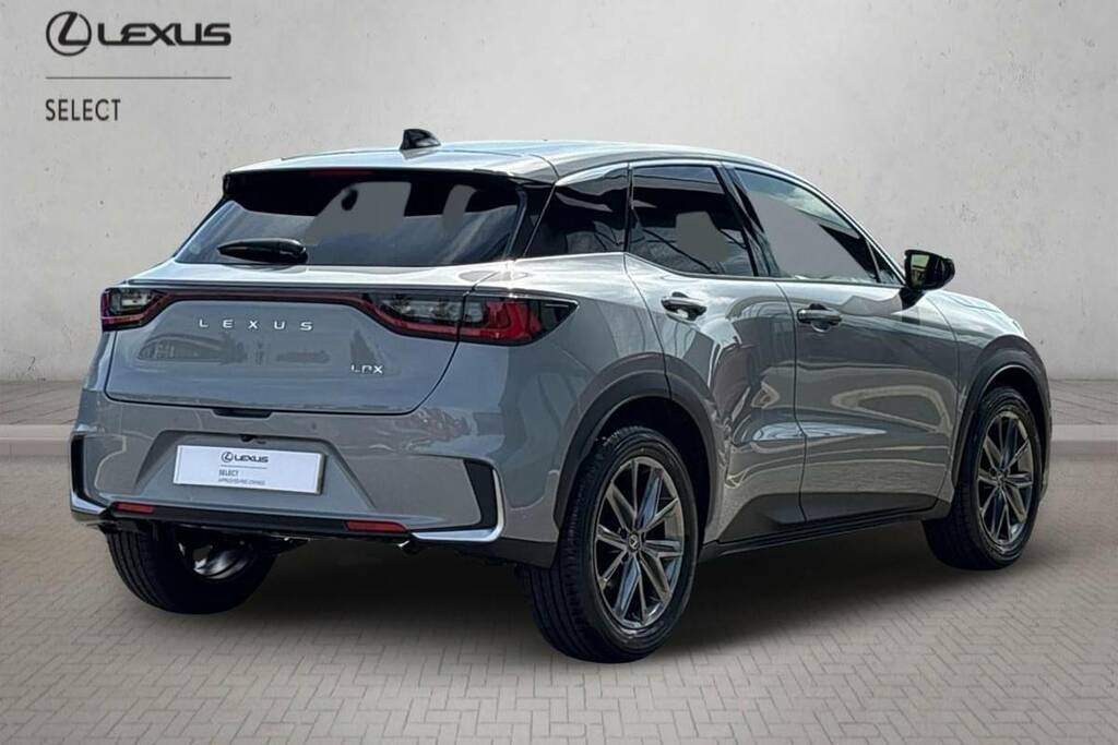 Lexus LBX 1.5 Premium Plus E-cvt Grey #2