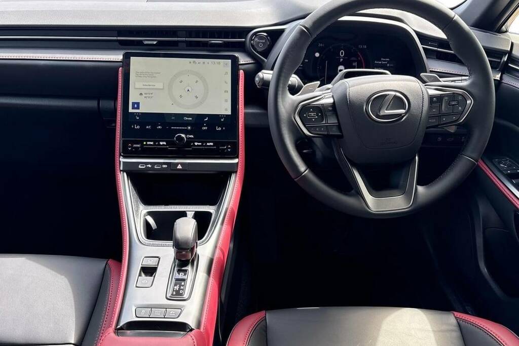 Lexus LBX 1.5 Vibrant Edition E-cvt Black #6