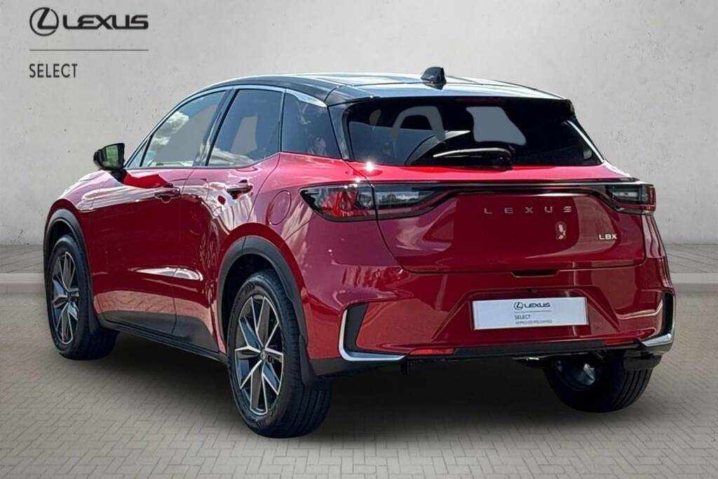 Lexus LBX 1.5 Premium Plus Design E-cvt Black #4