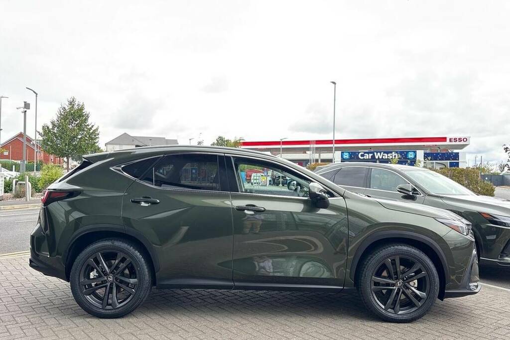 Lexus NX 2.5 450H 18.1Kwh Premium Suv Plug-in H Silver #23