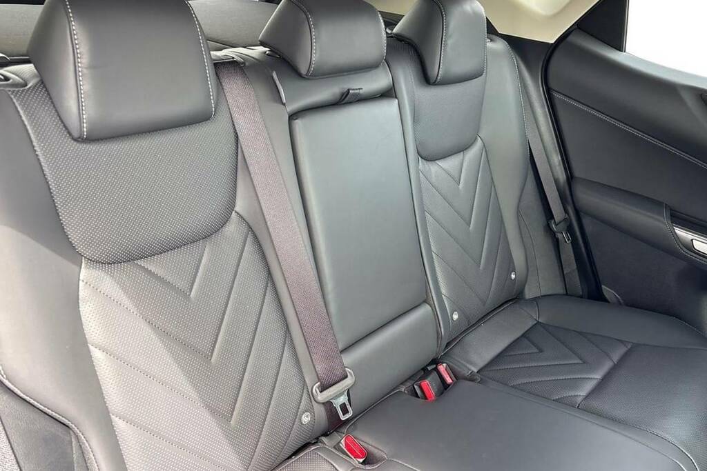 Lexus NX 2.5 450H 18.1Kwh Premium Suv Plug-in H Red #8