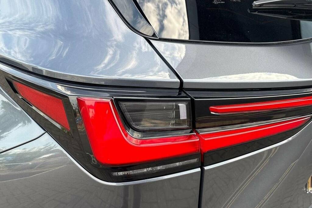 Lexus NX 2.5 450H 18.1Kwh Premium Suv Plug-in H Red #20