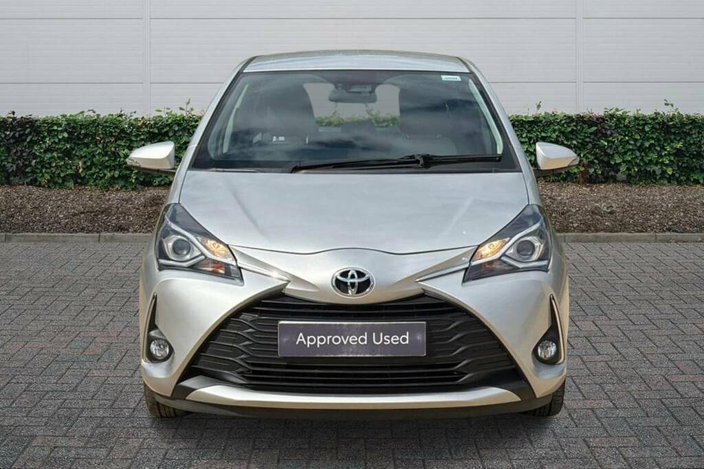 Toyota Yaris 1.5 Vvt-i Icon Cvt Silver #3
