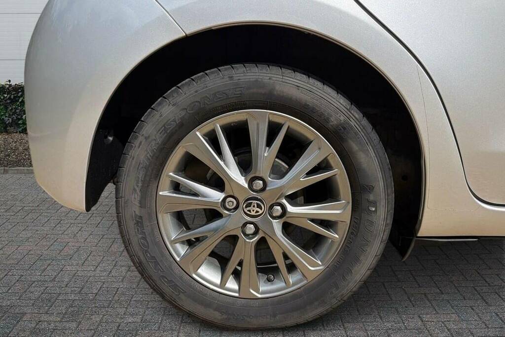 Toyota Yaris 1.5 Vvt-i Icon Cvt Silver #6