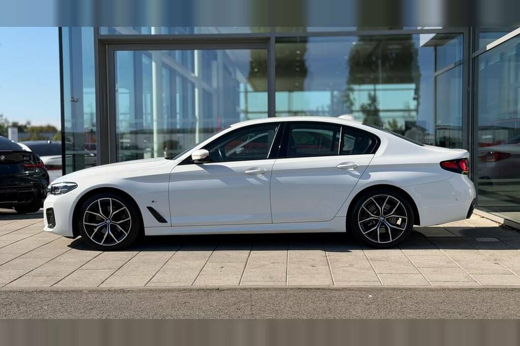 BMW 5 Series 520D Mht M Sport Step White #3
