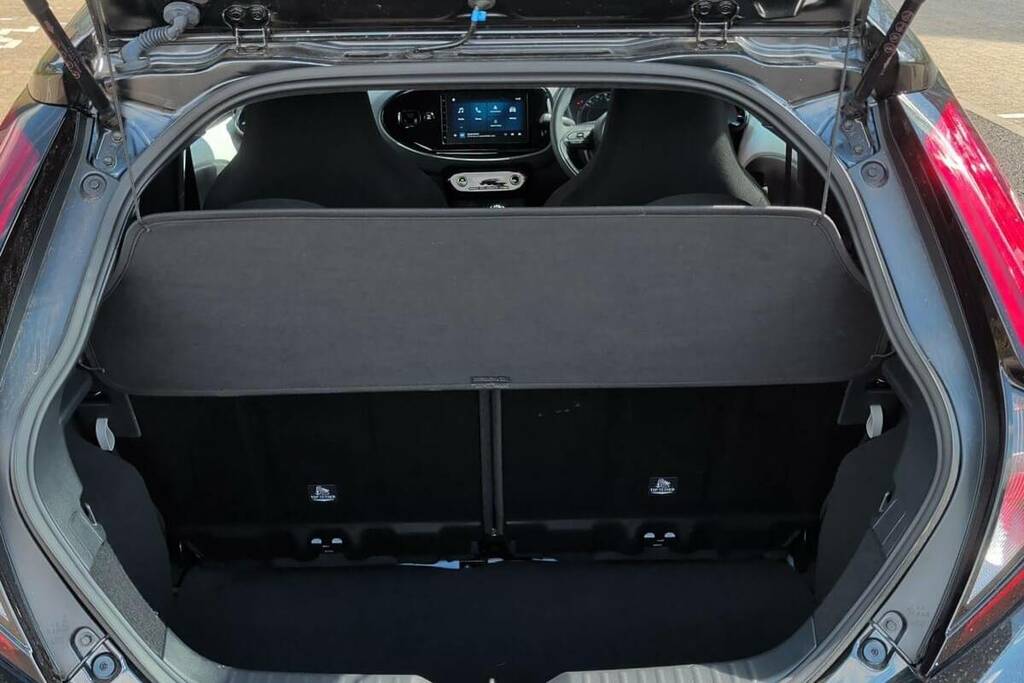 Toyota Aygo X 1.0 Vvt-i Edge Hatchback White #10