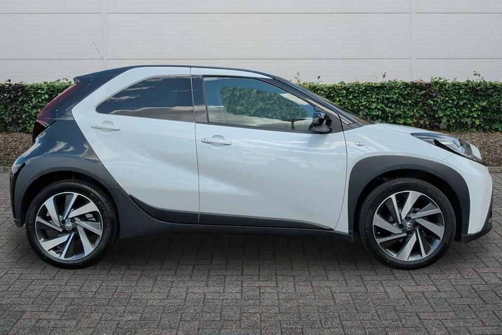 Toyota Aygo X 1.0 Vvt-i Edge White #5