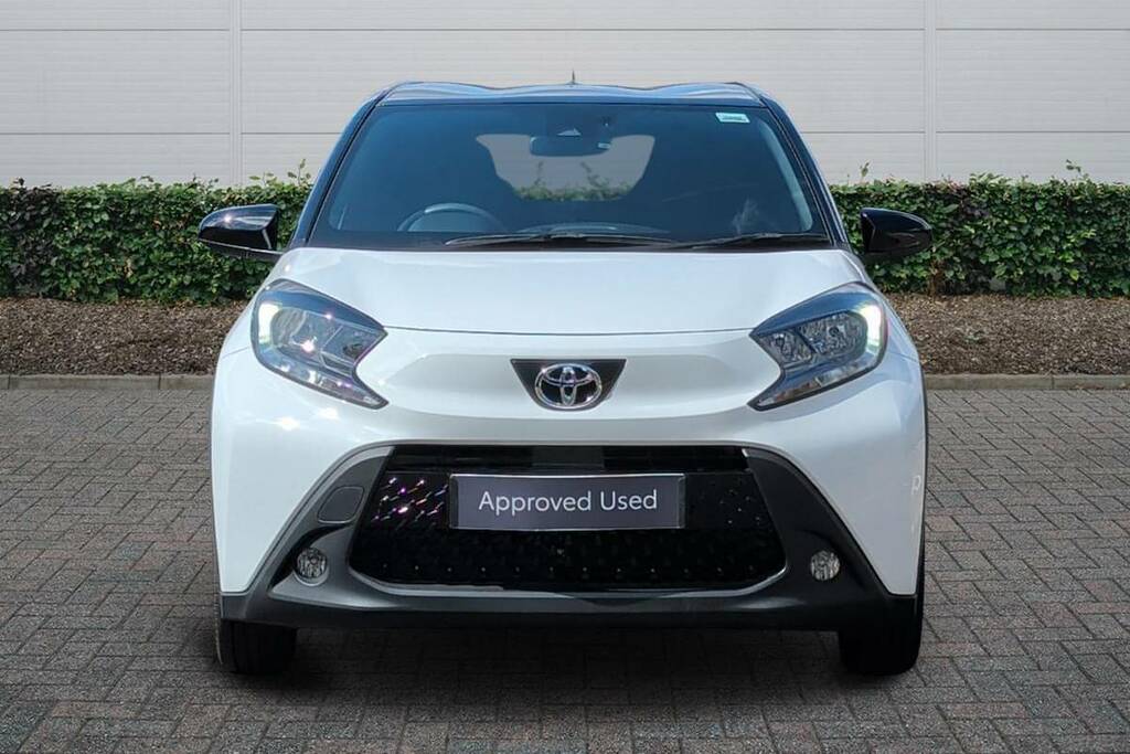 Toyota Aygo X 1.0 Vvt-i Edge White #3